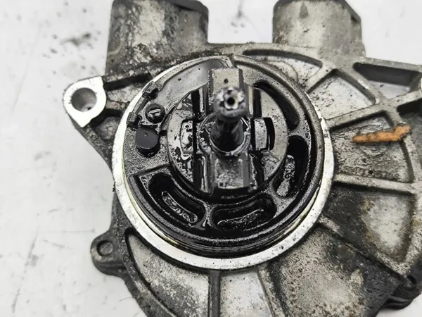 Tyhjiöpumppu OEM 9140300110 Opel Antara 2.2L Dieselille image 7