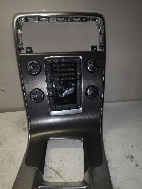 Volvo radion kytkin OEM 30781498 S60 I 2008 image 2