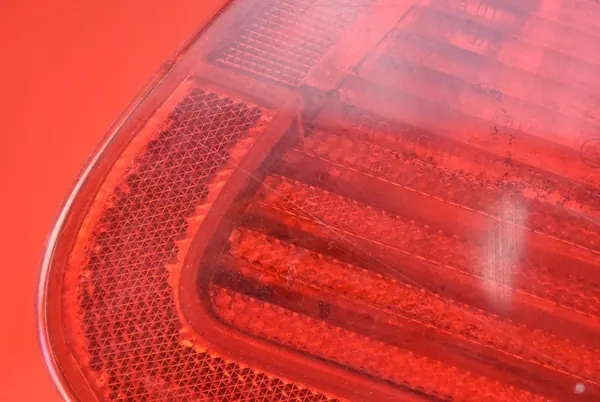 Lámpara Trasera Izquierda 8383821 BMW E46 Sedán 97-03 image 9