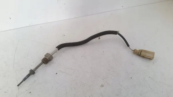 Sensor de temperatura de escape Audi A4 3.0 TDI 2015 OEM 8K0906088D image 2