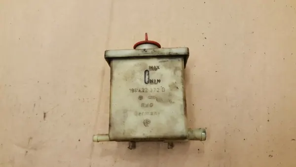 Servolenkungsbehälter OEM 191422372D für VW Golf II image 2