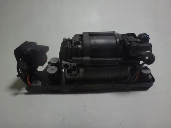 Compresseur suspension air OEM 6794465 pour BMW image 2
