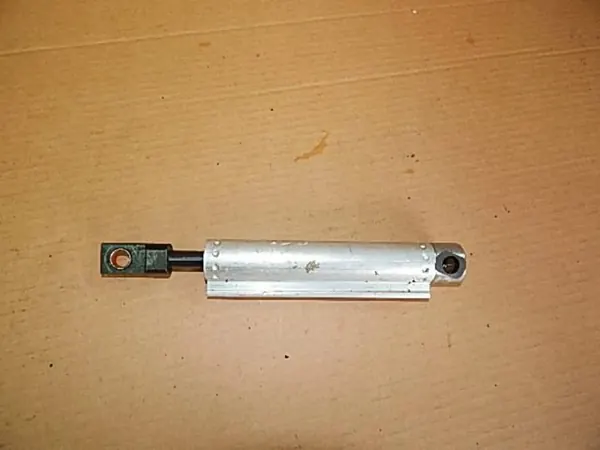 Katonavahtimoottori OEM 1944038 Mitsubishi Colt image 3