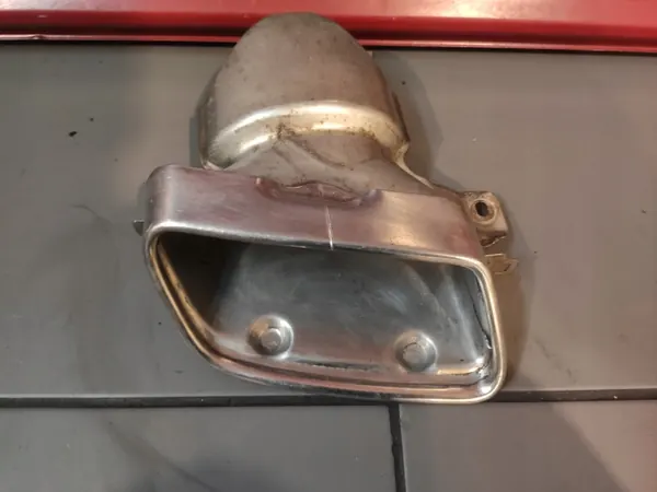 OEM KONCOWKA WYDECHU E KLASA Pakopää Oikea Taka image 2