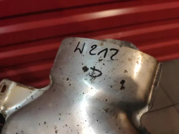 OEM KONCOWKA WYDECHU E KLASA Pakopää Oikea Taka image 6