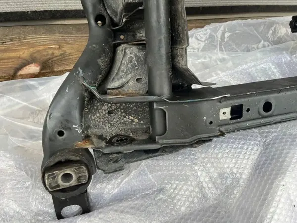 Framtvärbalk OEM A1673308200 för Mercedes-Benz image 3