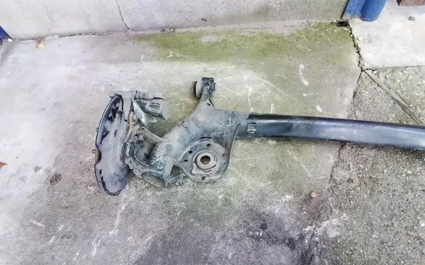 Kit Viga Suspensión Trasera OEM Wrakowisko-5649- image 3