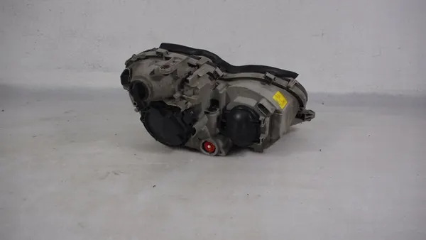 MERCEDES W203 linker voorlamp sedan en stationwagen A2038200761 image 4