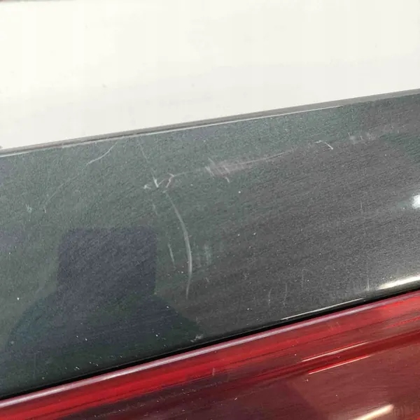 Opel Vivaro 2015 Luz Trasera Izquierda image 6