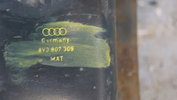 Audi A3 8V Viga Para-choques Traseira OEM 8V9807309 image 10