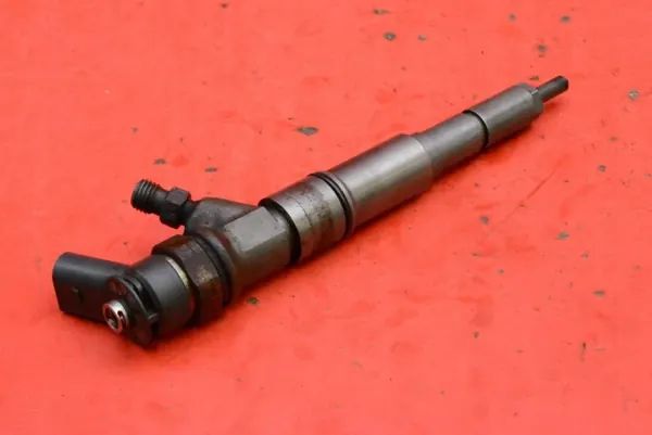 Inyector OEM 7793836 para BMW E90 E91 2.0 D 163 CV image 5