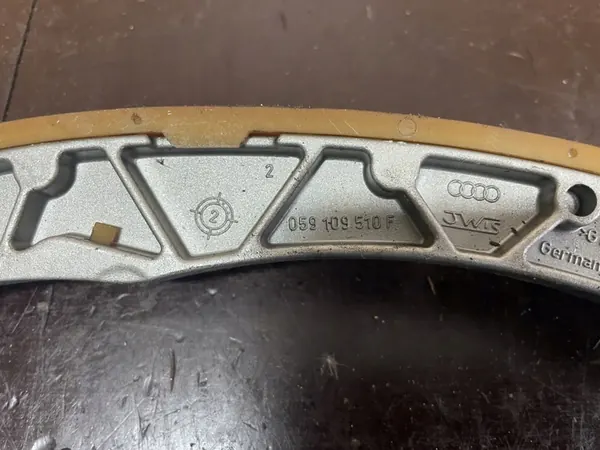 Audi OE 059109510F Jakoketjun Ohjain image 4