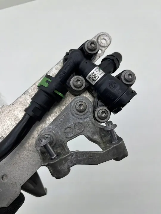 Ensemble de tuyaux de refroidisseur d'huile BMW 5 G30 G31 8644294 image 3