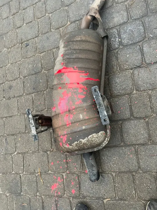 BMW E36 1.8 päävaimennin OEM 1737660 image 4