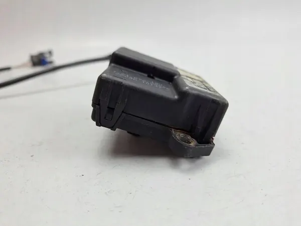 Opel Vivaro Air Vent Actuator 16107220006 image 5