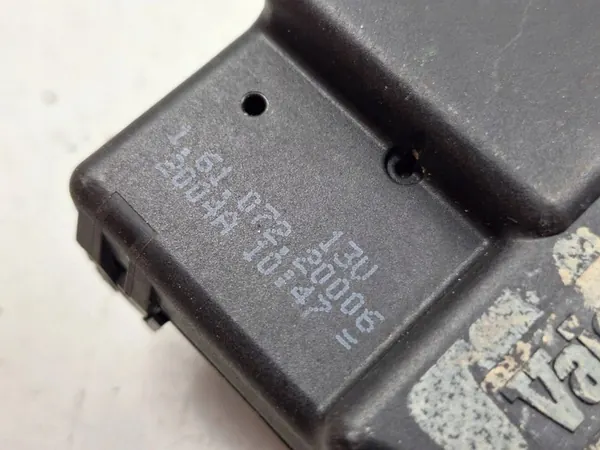 Opel Vivaro Air Vent Actuator 16107220006 image 8