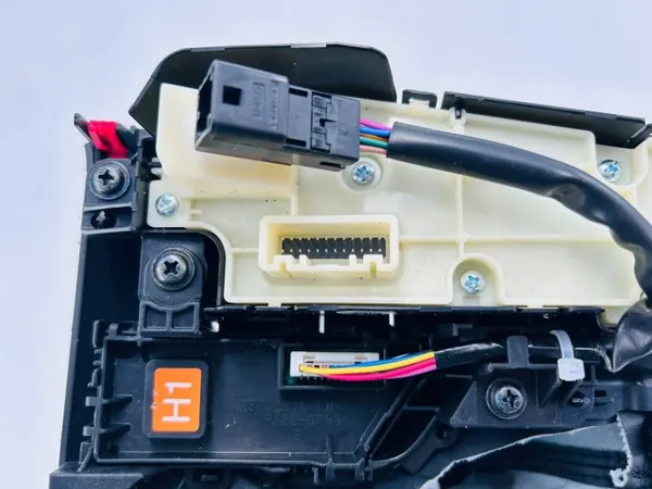 Cadre Levier Vitesse OYT27246 pour RAV4 V Hybride 4x2 image 10