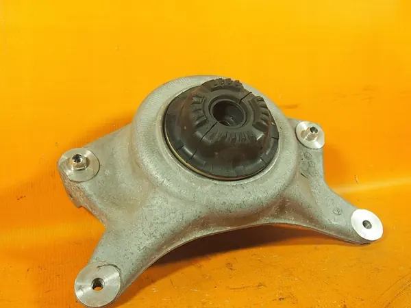 Palier d'amortisseur Audi A5 8T OEM 8r0412384a image 3