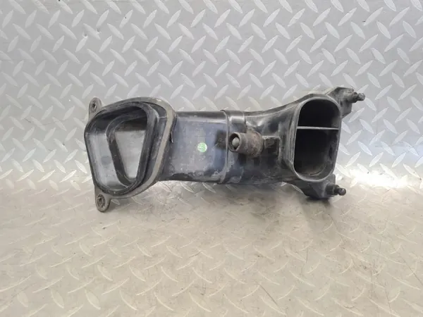 OEM 13284048 ilmanotto kiinnike Opel Astra IV J:lle image 3