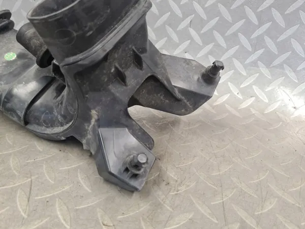 OEM 13284048 ilmanotto kiinnike Opel Astra IV J:lle image 5