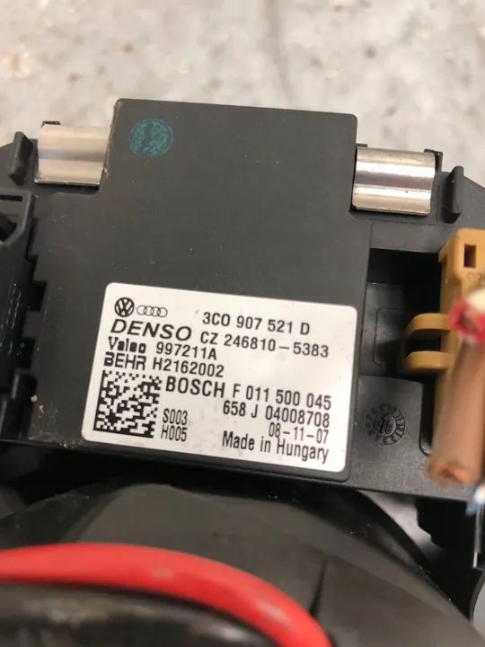 Ventilador Skoda Octavia II 1K1820015F image 4