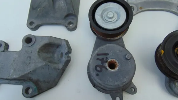 Rodillo tensor Nissan GT-R OEM 11955-1EA9E image 6