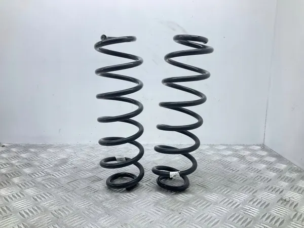 Muelle suspensión trasera OEM 5Q0511121BG para Skoda Karoq image 2
