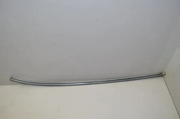 BMW X6 E71 Barra de teto lado esquerdo OEM 51137250401 image 3