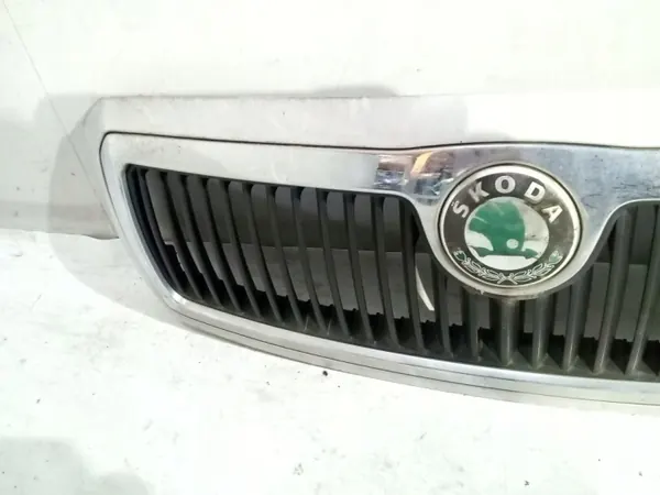 Skoda Fabia I Lift Grilltrim OEM 9102 image 5