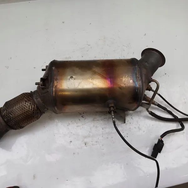 BMW F30 2.0D Katalysator Eberspaecher 7823498 image 5