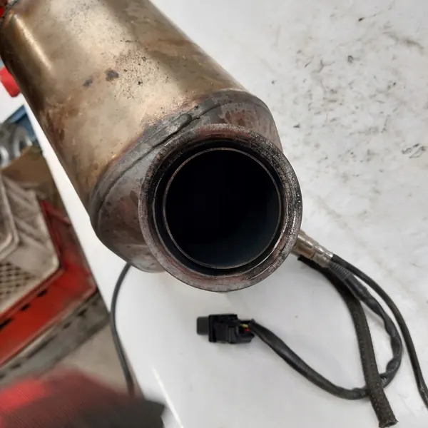 BMW F30 2.0D Katalysator Eberspaecher 7823498 image 9