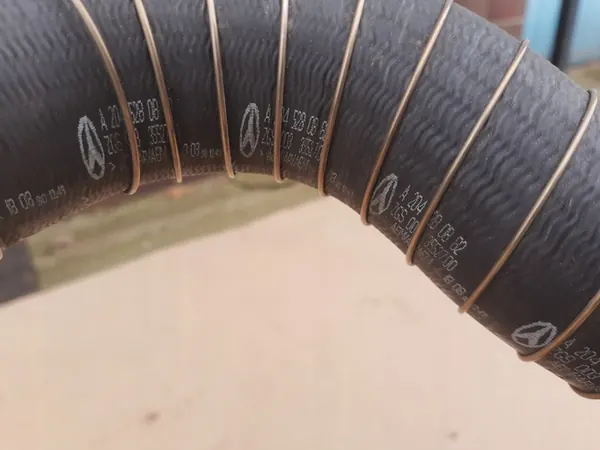 MERCEDES C W204 1.6 1.8 Intercooler + 2 Buizen A2045280882 image 4