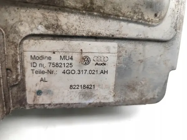 Resfriador de óleo Audi A6 2.0 TDI Diesel 4G0317021AH image 7