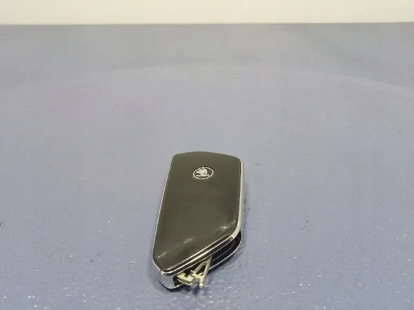 Télécommande Skoda OEM 5E3959753R - État Utilisé image 2