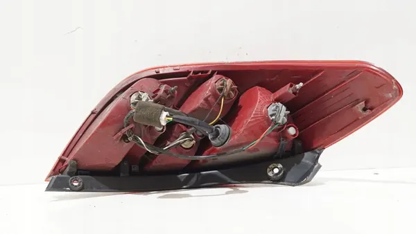 HYUNDAI I20 2008 - 2011 Lámpara Trasera Derecha 924021J000 image 4