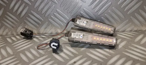 BMW 6913278 LED Spegel Höger Begagnad image 6