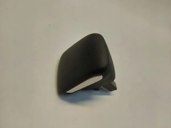 Mercedes EQA 250+ W243 tunnelin käsinoja OEM A2476831400-JLK01 image 2