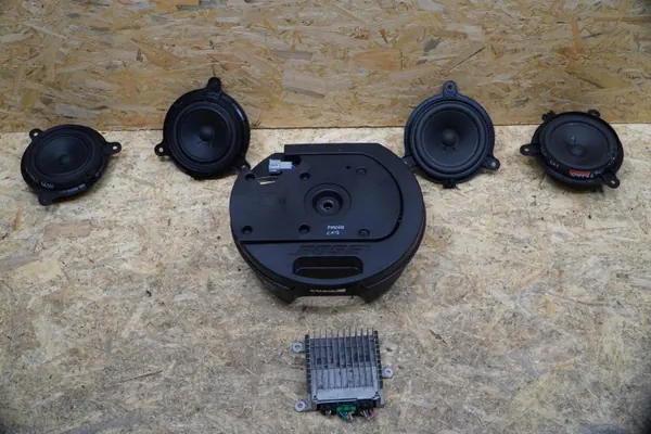 Altavoz Bose Subwoofer OEM GAP466960 para Mazda CX-3 image 2