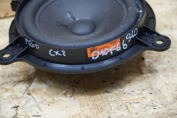 Altavoz Bose Subwoofer OEM GAP466960 para Mazda CX-3 image 3