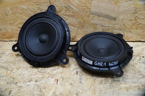 Altavoz Bose Subwoofer OEM GAP466960 para Mazda CX-3 image 5