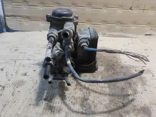 Válvula de Control OEM 21122038 para DAF XF 105 image 4