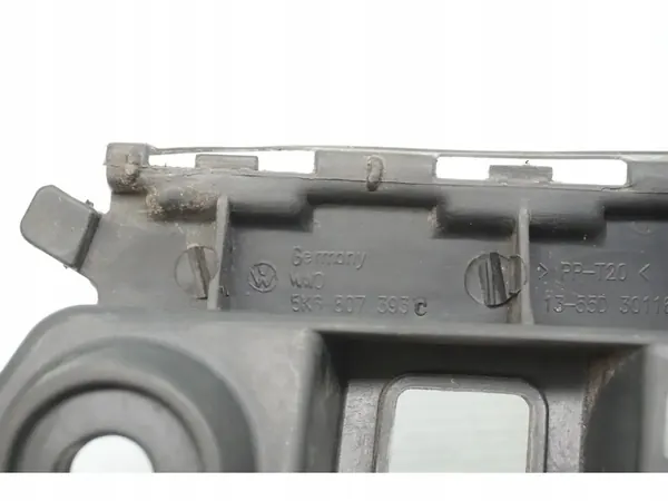 Suporte de Para-choque Traseiro Esquerdo VW Golf 2010 1.4 OEM 5K6807393C image 4