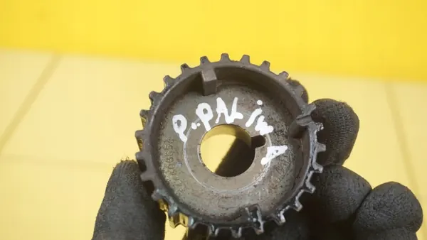 Pignon de pompe à carburant OEM 55578342 pour Opel 2.0 CDTI image 3