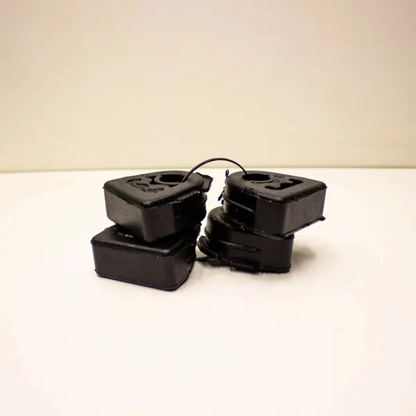 Mercedes-Benz Sprinter W907 W910 2022 Exhaust Mount image 2