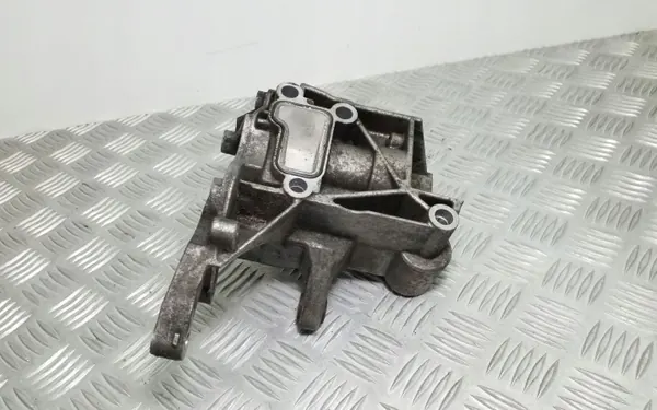 Servopumpenhalterung OEM 05914169AC image 2