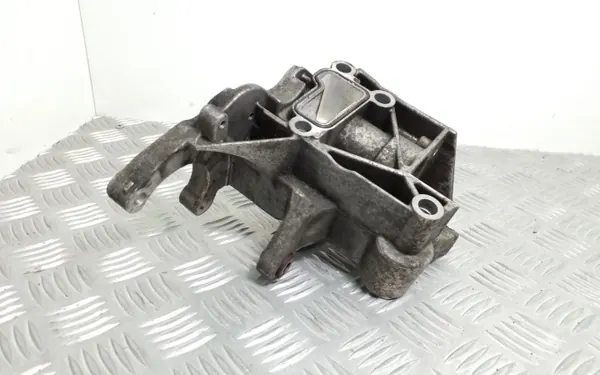 Servopumpenhalterung OEM 05914169AC image 5