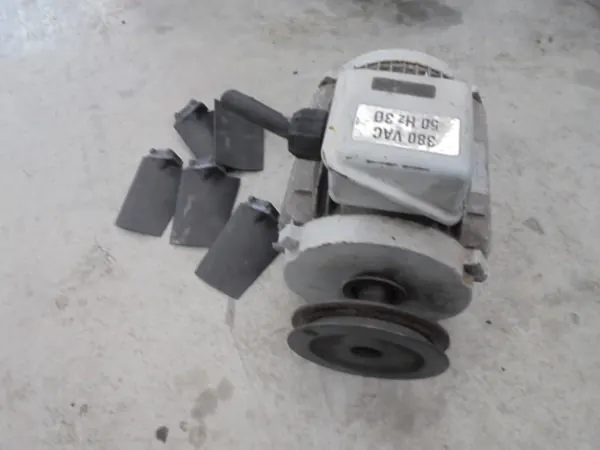 Moteur d'unité de réfrigération Thermo King MD-300 G196991WL image 5
