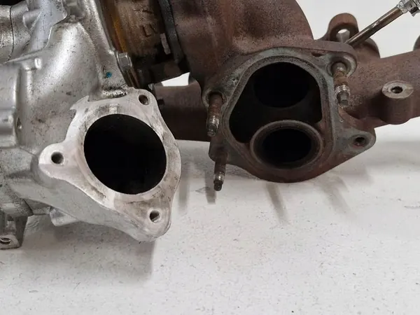 RENAULT MASTER 3 III 2.3 DCI Turbo 8201393207 image 6