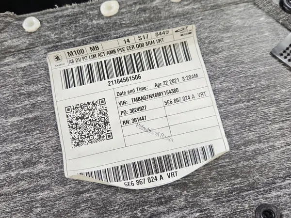 OEM IMPRK1564164 Rechte Hintertürverkleidung Skoda Octavia IV image 6