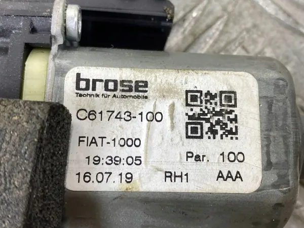 Moteur de vitre avant Jeep Compass OEM C61743100 image 6